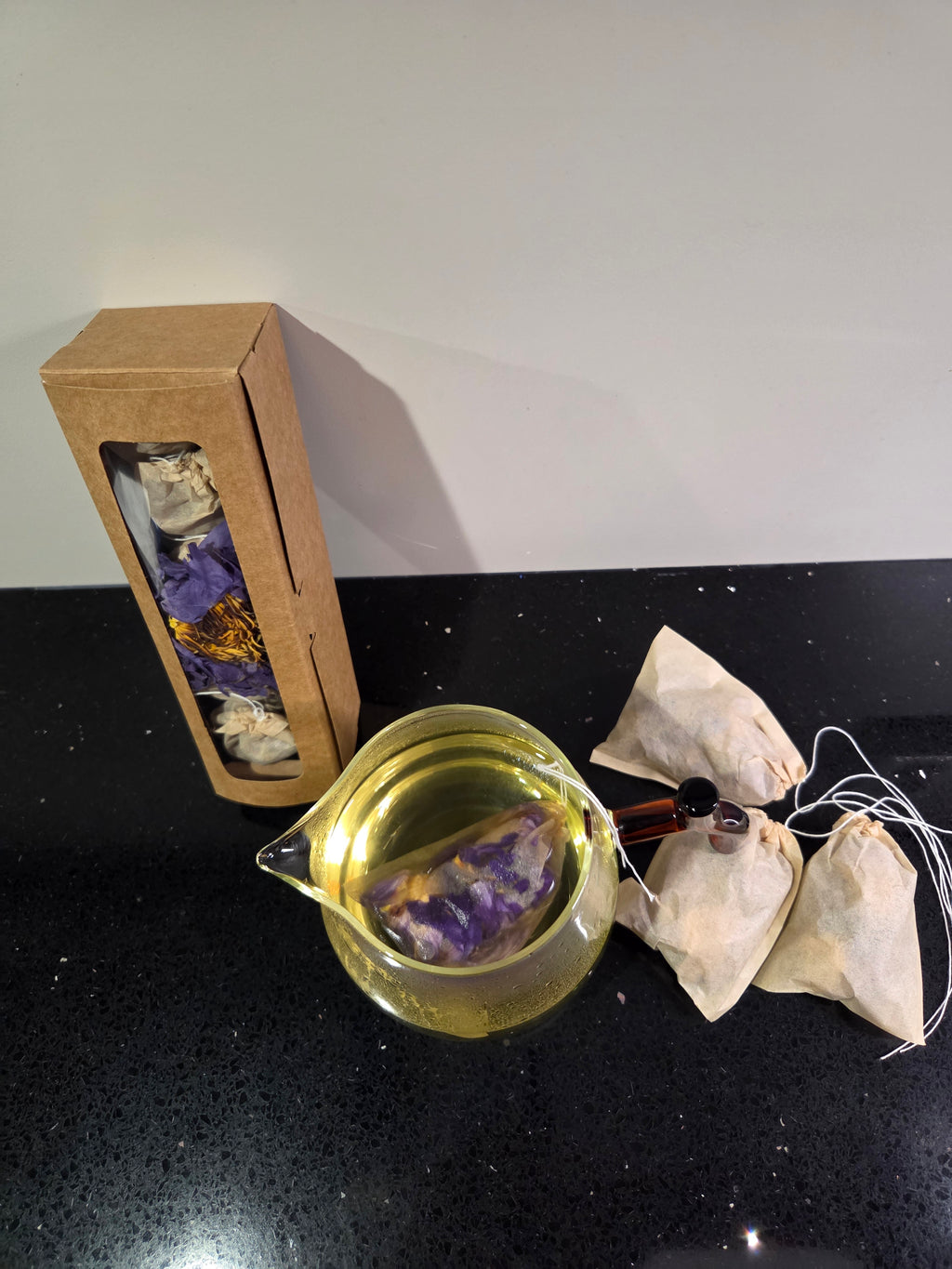 🌿 Blue Lotus Tea Box